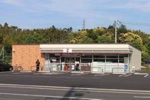 コンビニ　セブン－イレブン　松江西川津町北店（コンビニ）まで496m