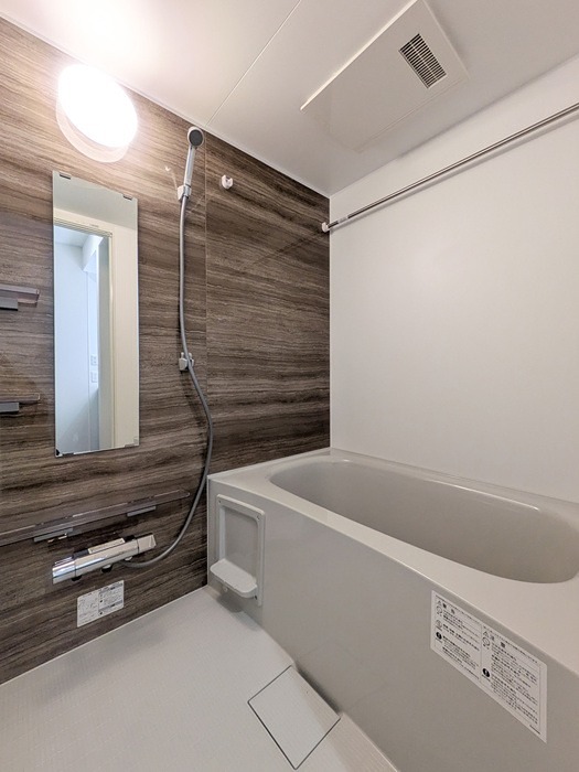 バス・シャワールーム　追い焚き付き