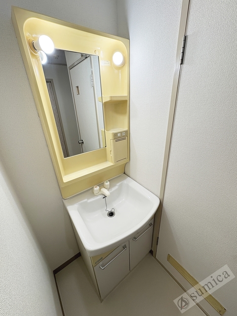 洗面設備　※１０３号室の室内写真です。