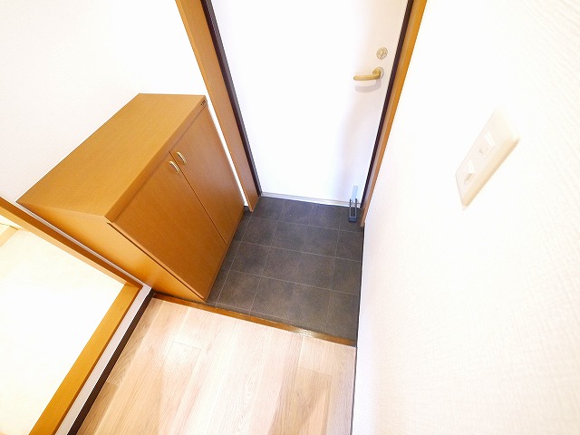 玄関　シンプルで使いやすい玄関です