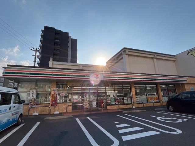 コンビニ　セブンイレブン戸畑沖台店（コンビニ）まで451m