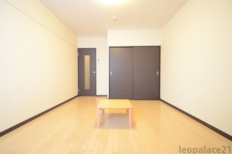 その他部屋・スペース　フローリング仕様でスタイリッシュなお部屋