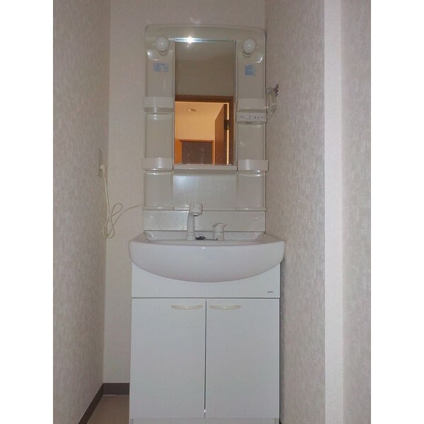 【メゾンドEXE.IIの洗面設備】