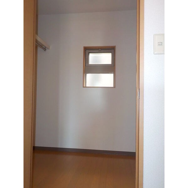 【メゾンドEXE.IIの収納】