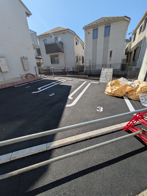 駐車場　駐車場３台☆