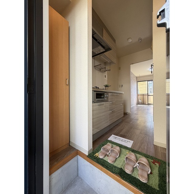 玄関　玄関には下駄箱付き♪