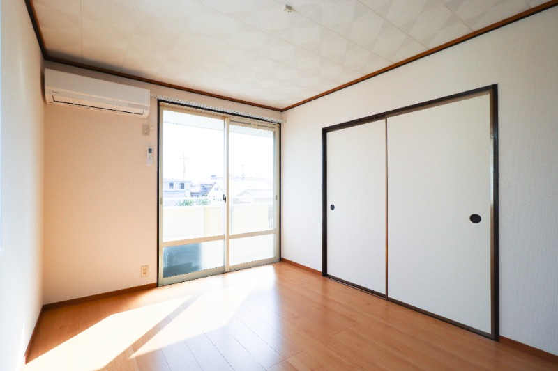 居室・リビング　図面と現状に相違がある場合には現状を優先