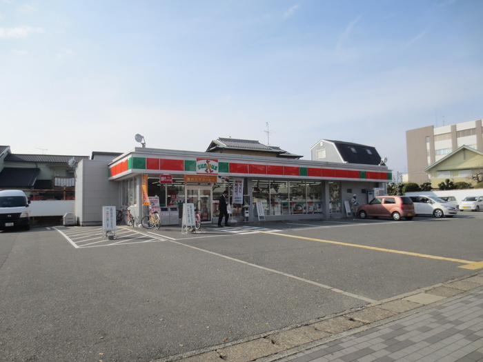 コンビニ　サンクス（コンビニ）まで310m
