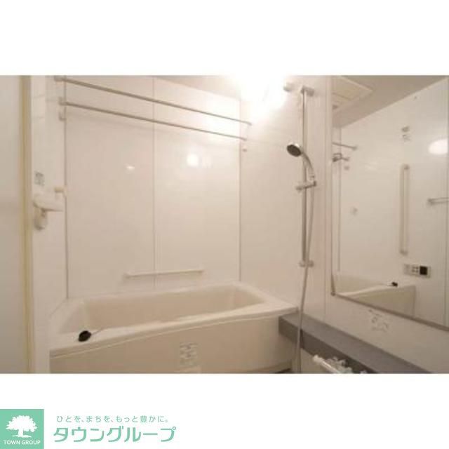 バス・シャワールーム　※写真は同タイプ住戸です。