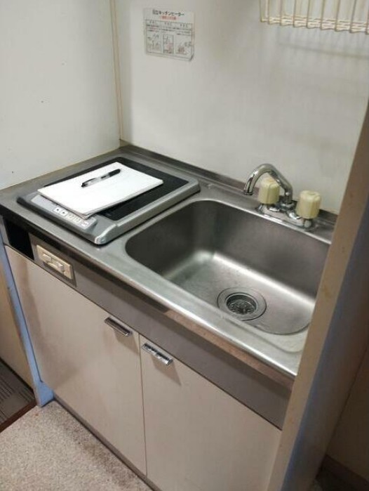 ニューパレス 手割引 11/6退 室内洗濯置 駐輪相談 IHコンロのキッチン写真