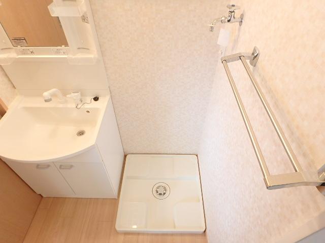 その他　室内洗濯機置場です
