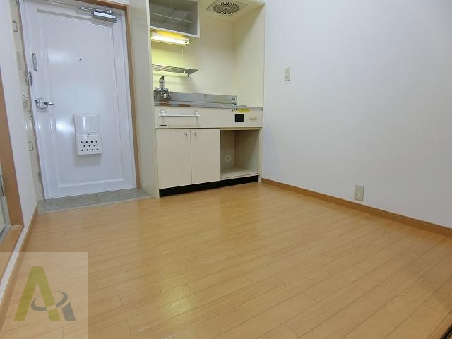 パレルミエール神戸の居間写真