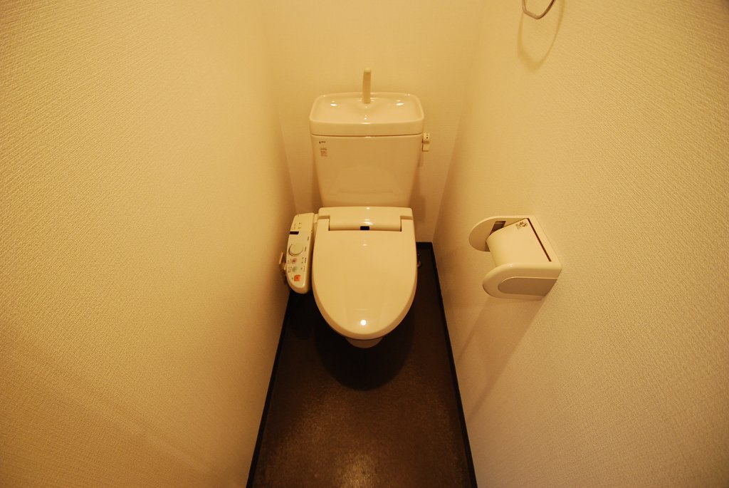 トイレ　シャワー付トイレ