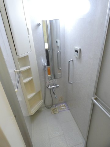 バス・シャワールーム　別部屋参考写真