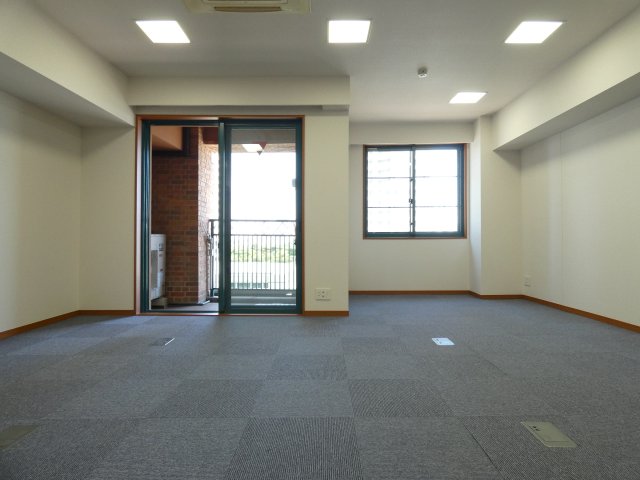 居室・リビング　※別部屋参考写真