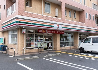 コンビニ　セブンイレブン 足立花畑1丁目店（コンビニ）まで451m