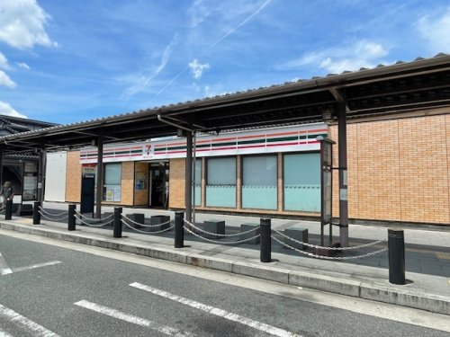 コンビニ　セブンイレブン ハートインJR法隆寺駅南口店（コンビニ）まで479m