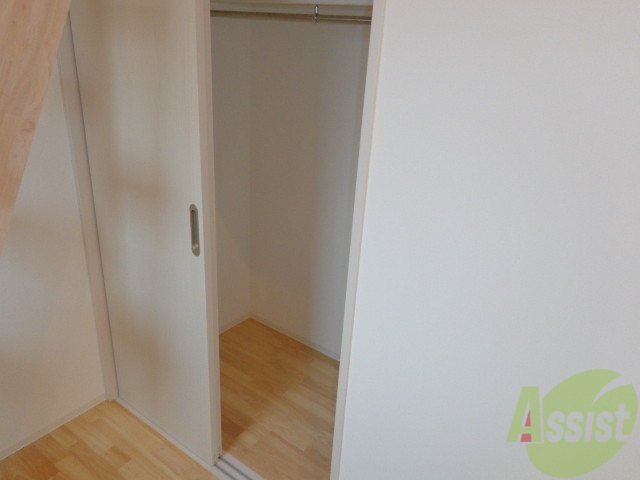 収納　収納たっぷりのお部屋、荷物が多くても安心ですね