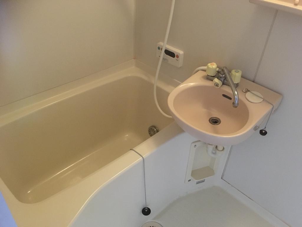 バス・シャワールーム　追い炊き給湯付き