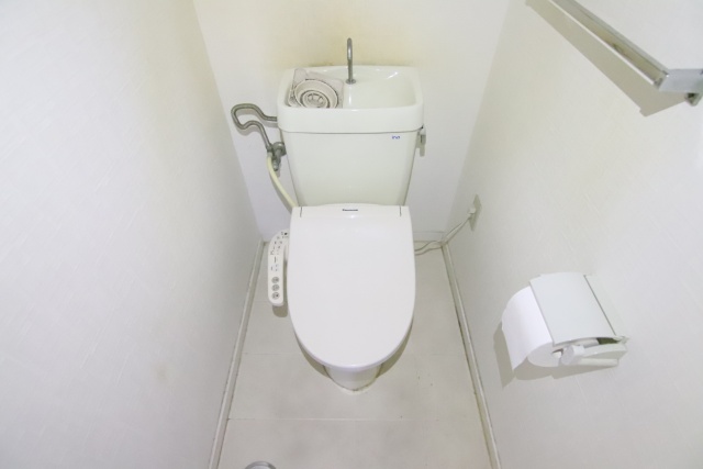 トイレ　別室の参考写真です。※現況優先