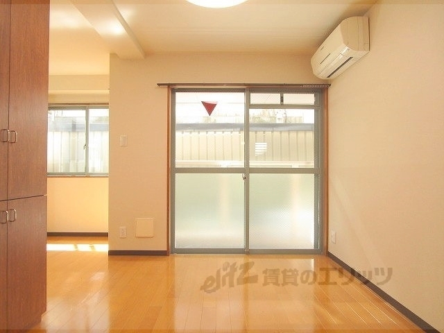 居室・リビング　洋室