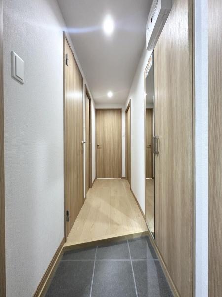 玄関　同間取り別室