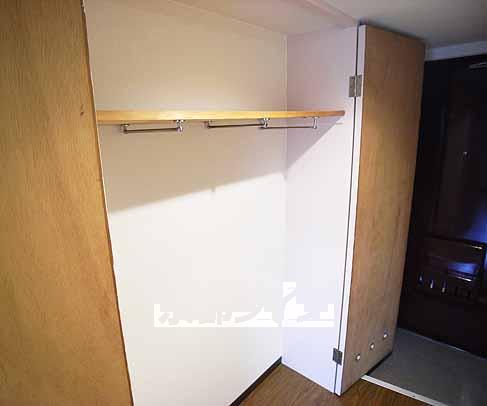 収納　玄関横にも収納がございます