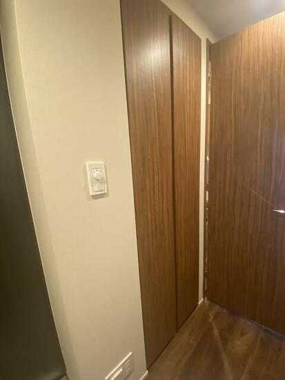 玄関　※参考写真（同物件別部屋です）