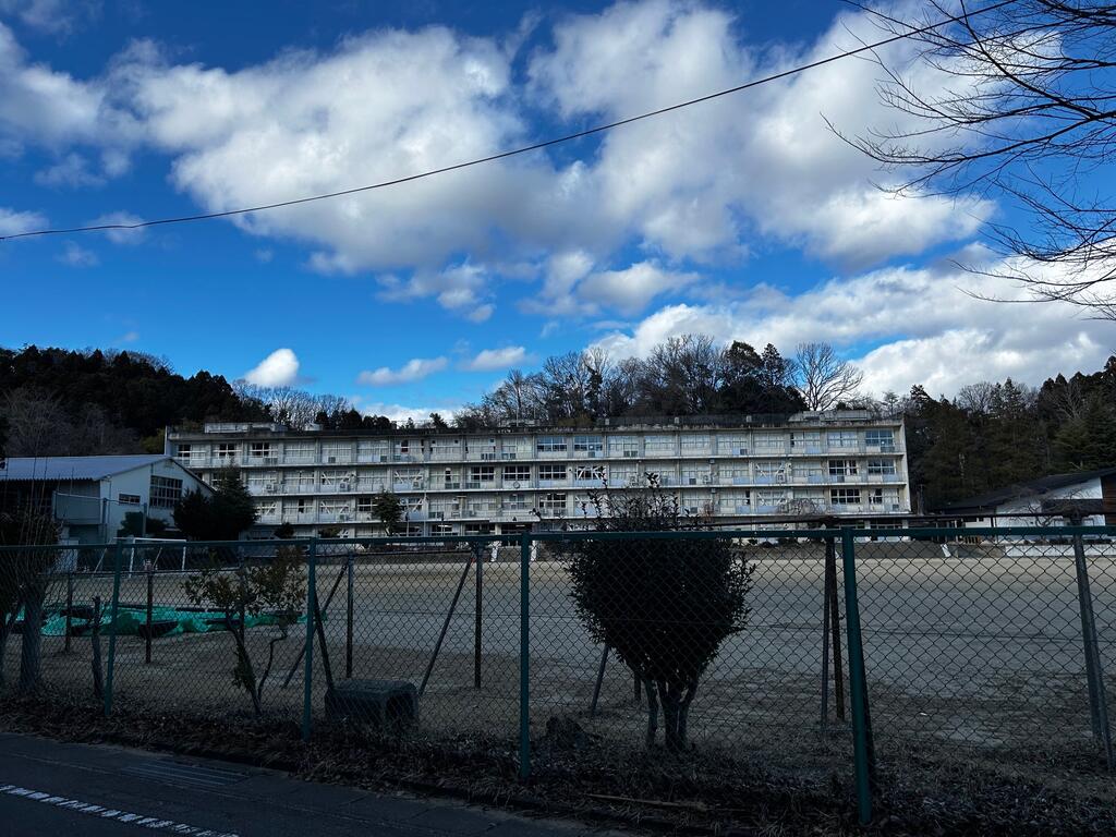 中学校　いわき市立湯本第一中学校（中学校）まで1900m