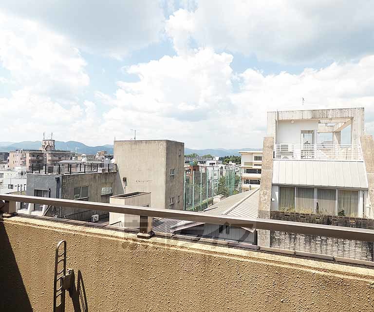 眺望　見晴らしのいいベランダですね