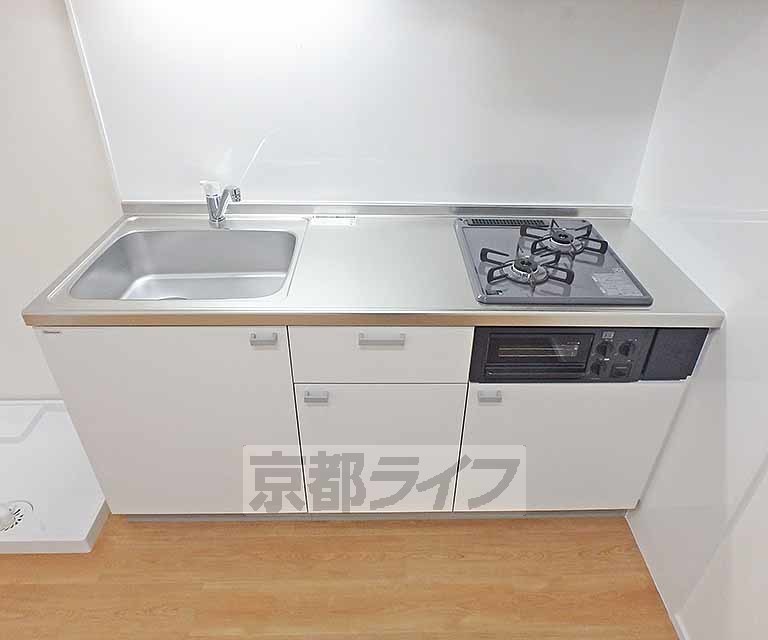 キッチン　使い勝手の良いシステムキッチンです。