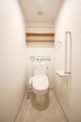 トイレ　清潔感のあるトイレです