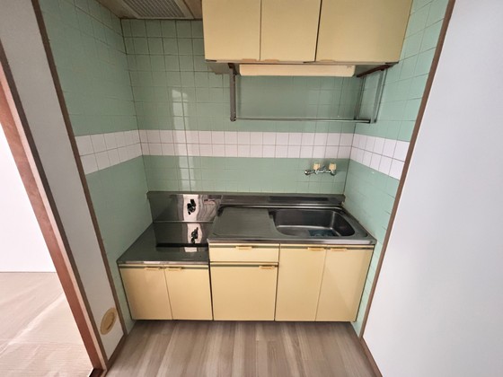 キッチン　※別部屋の写真です