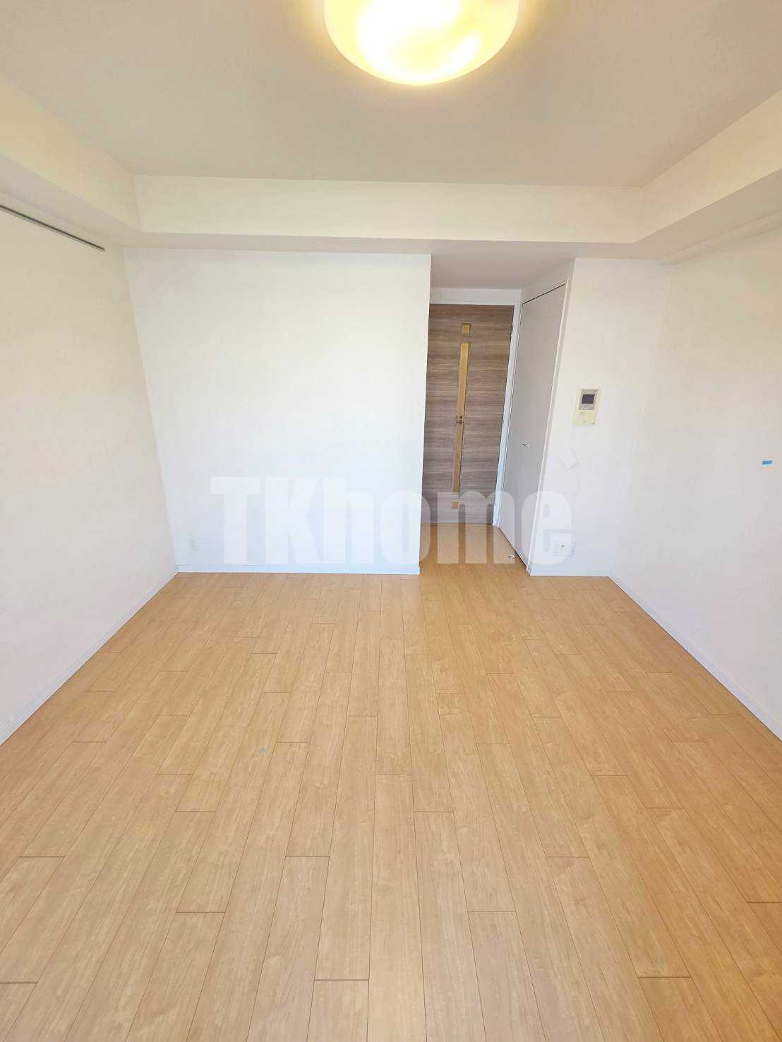 居室・リビング　フローリング７．３帖