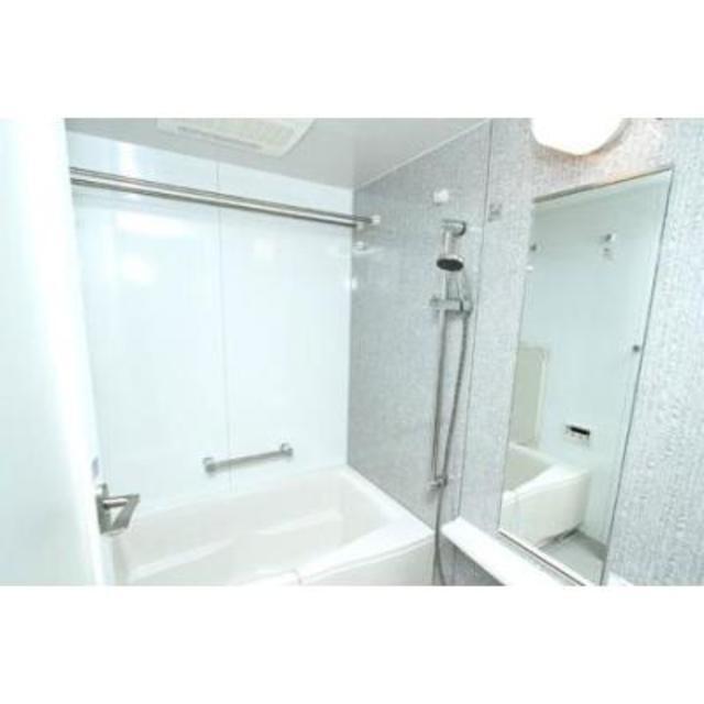 バス・シャワールーム　※写真は同タイプ住戸です。