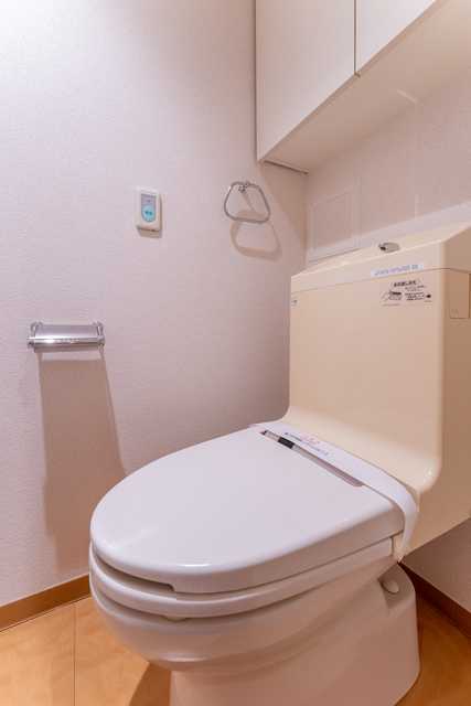 トイレ　写真は同タイプ住戸です。