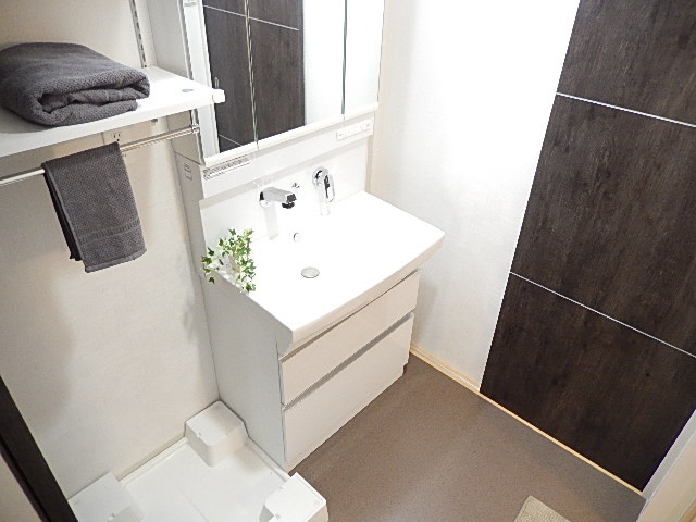 洗面設備　同シリーズの画像参照