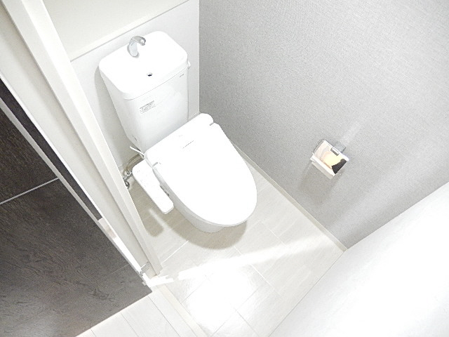トイレ　同シリーズの画像参照