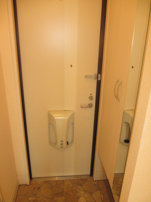 玄関　落ち着いた玄関です