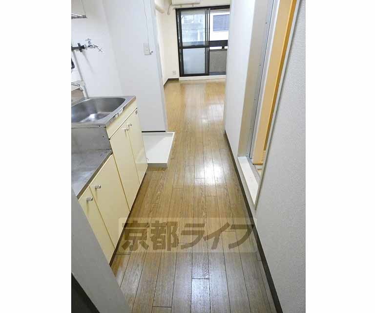 その他部屋・スペース　玄関からお部屋までの廊下です