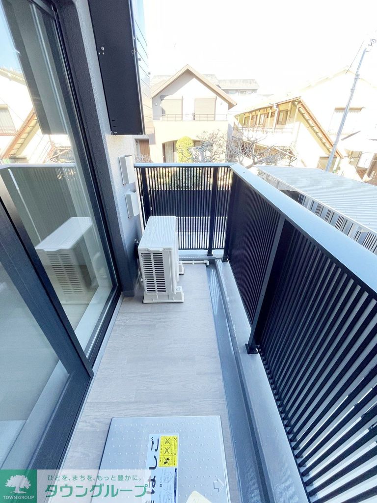 バルコニー　駐車場