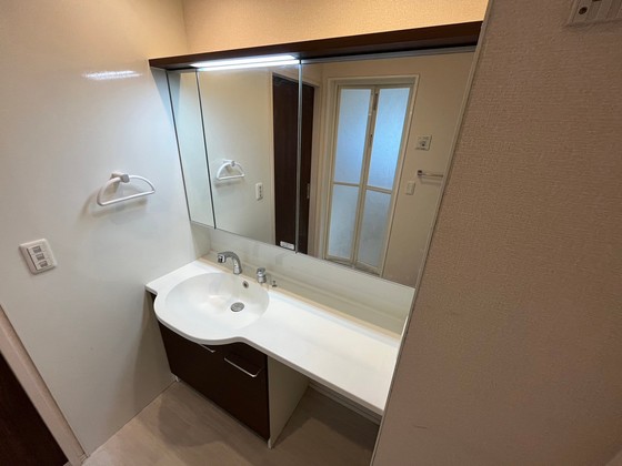 洗面設備　※別部屋の写真です
