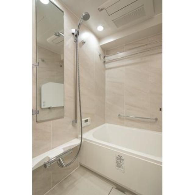 バス・シャワールーム　お風呂で日々の疲れを落としましょう