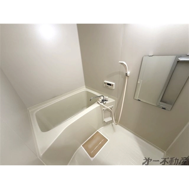 バス・シャワールーム　バスルーム