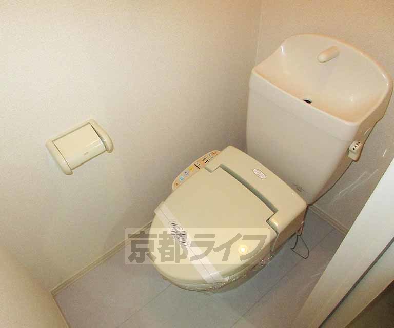 トイレ　清潔感のあるトイレです・