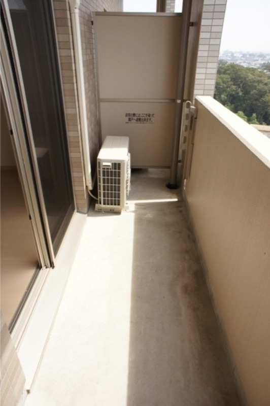 バルコニー　図面と現状に相違がある場合には現状を優先