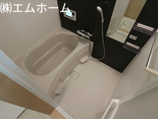 バス・シャワールーム　浴室乾燥機付バスルーム