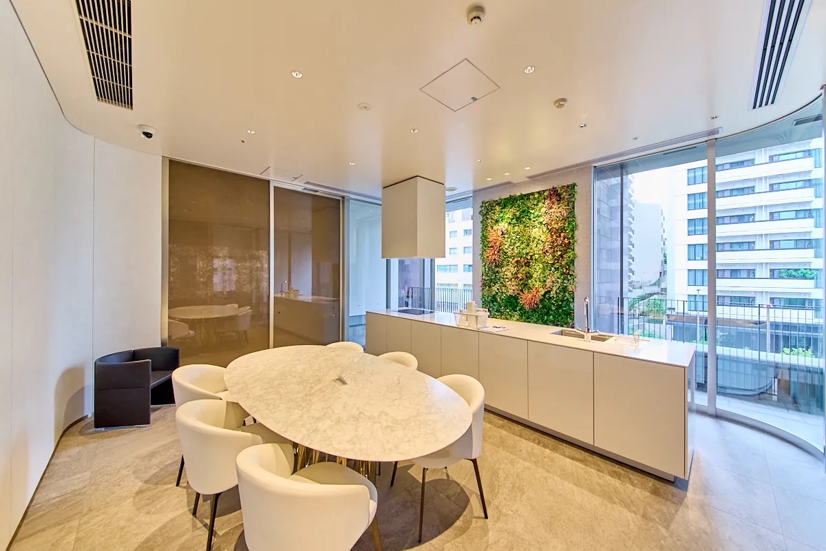 郵便局　港白金三郵便局（郵便局）まで768m