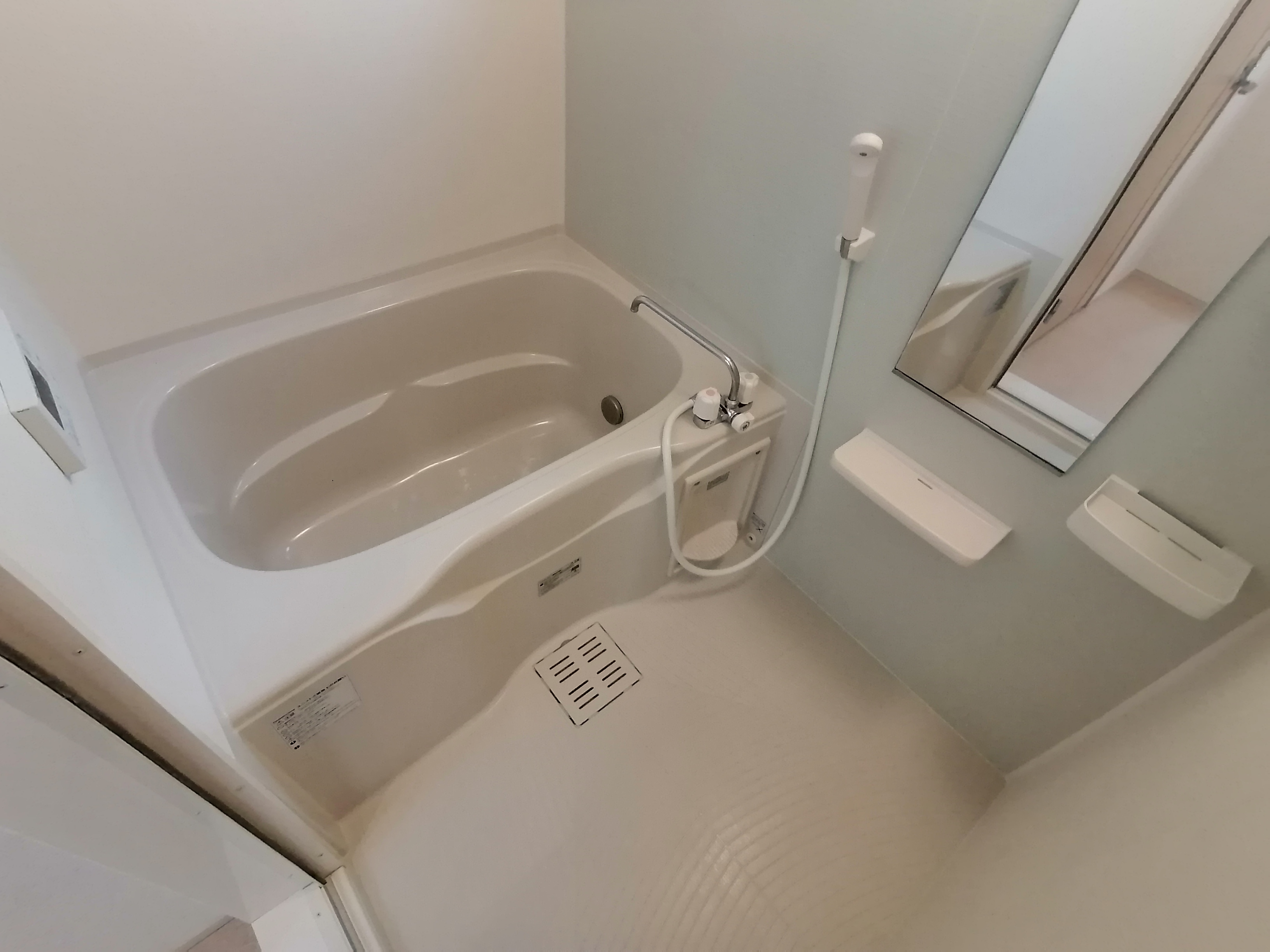 バス・シャワールーム　同型参考写真