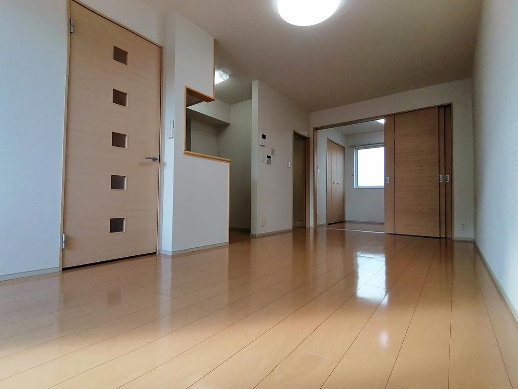 居室・リビング　同型参考写真